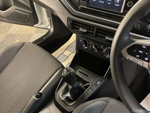 2022 221 Volkswagen Polo 1.0 MPI 80HP Manual - Image 3