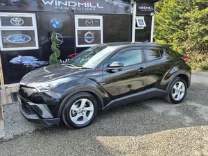 Toyota C-HR 1.8 Hybrid - Image 4
