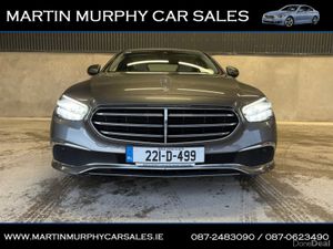 Mercedes-Benz E-Class E220 EXCLUSIVE * ONE OWNER * - Image 4