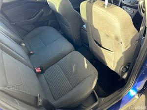 Ford Focus TITANIUM 1.5 TD 95PS 6SPEED 4DR - Image 3