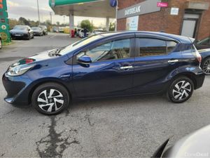 Toyota Aqua DAA-NHP10 - Image 3