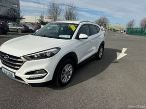 Hyundai Tucson Comfort Plus MODEL, 1.7 CRDI, LOW M - Image 4