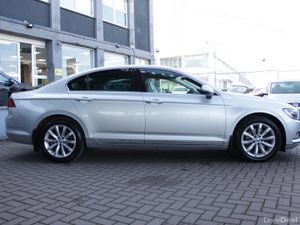 Volkswagen Passat 2015 - Image 3