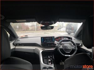 Peugeot 3008 1.2 Hybrid 136bhp AUTO E-DCS6 GT - Image 4