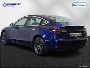 Tesla Model 3 Saloon Standard Plus - Image 2