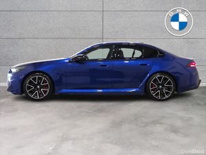 BMW M5 Saloon - Image 4