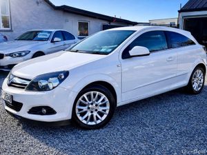 10 Opel Astra 1.7 CDTI – 3 Door – Spotless Example - Image 2