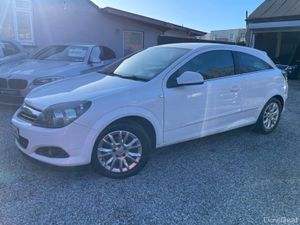 10  Astra 1.7 CDTI – 3 Door – Spotless Example - Image 3