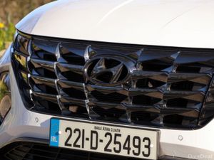 Hyundai Tucson Executive Plus HEV Auto, Two Tone R - Image 3