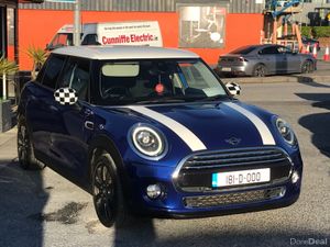 2018 Mini Cooper Automatic Petrol - Image 2