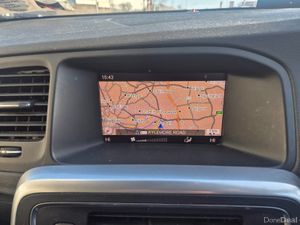 Stunning Volvo S60 2017 ONLY 1 OWNER - Image 4