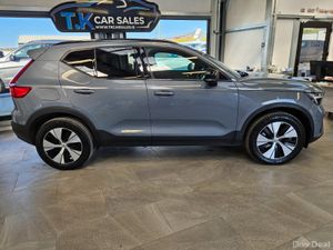 232 VOLVO XC40 T4 PLUS 208 BHP HYBRID - Image 2