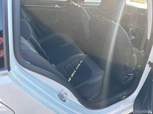 Volkswagen Golf HIGHLINE 1.4 AUTOMATIC PETROL - Image 4