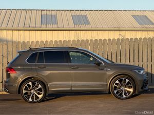 Volkswagen Tiguan VERY LOW MILES - RLINE INSIDE AN - Image 4
