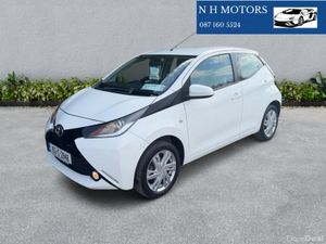 Aygo 2015 X-PLAY 1.0 *** REALLY LOW KM’S*** - Image 4