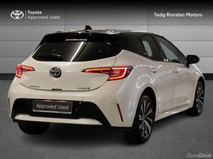 Toyota Corolla HYBRID L/SPORT HB - Image 2