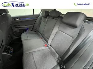 Volkswagen Golf TDI ACTIVE Automatic, Low mileage - Image 4