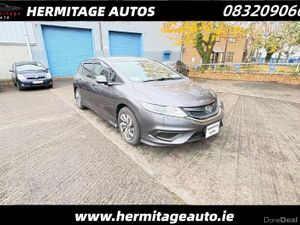 Honda Jade1.5 Hybrid Auto 6 SEATER 2017 - Image 3