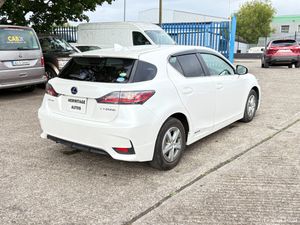 Lexus CT 1.8 Hybrid 2015 - Image 4