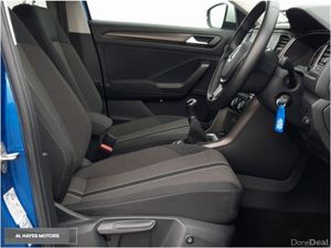 Volkswagen T-Roc **ONLY 36,910 KMS**HEATED SEATS** - Image 4