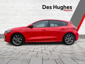 Ford Focus 2024 St-Line Winter Pack - Image 4
