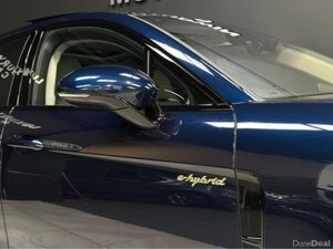 4 E-HYBRID PLATINUM  EDITION - Image 4