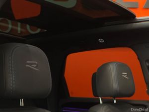 Volkswagen Touareg 3 0TSI R 462PS 5DR - Image 4