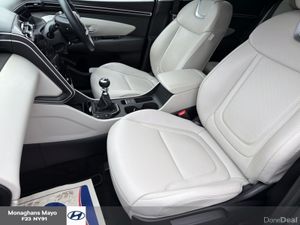 Hyundai Tucson EXECUTIVE 1.6 DIESEL 5DR - Image 4