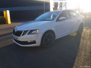 191 SKODA OCTAVIA New NCT Warranty AS NEW CAR - Image 3