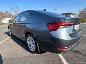 2021 SKODA OCTAVIA AMBITION 2.0 TDI - Image 2