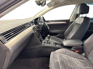 Volkswagen Passat 2.0TDI HIGHLINE *JUST IN* €75 PE - Image 3