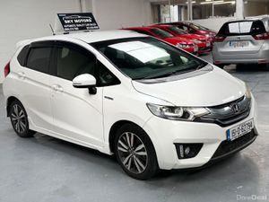 2015 HondaJAZZ/ Fit 1.5 Hybrid Automatic - Image 4