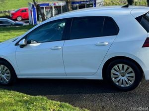 Volkswagen Golf 2022 diesel 2.0 - Image 2