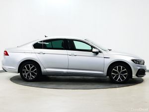 *8* 2021 Volkswagen Passat 1.4 gte auto - Image 3