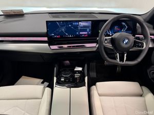 BMW 5-Series 530e M Sport - Image 4