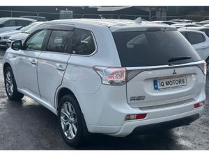 Mitsubishi Outlander 2.0 Automatic Petrol Plug-In- - Image 4