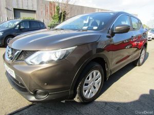 Nissan Qashqai 1.2 PET XE Safety PK E6 4DR - Image 3