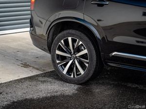 Volvo XC90 T8 CORE AWD - Image 4