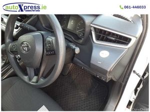 Toyota Corolla 1.8 HYBRID X, Reversing camera, Aut - Image 2