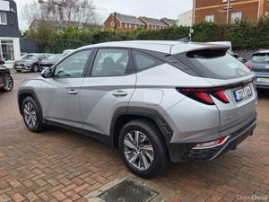 Hyundai Tucson ix35 Comfort Plus 5DR - Image 3