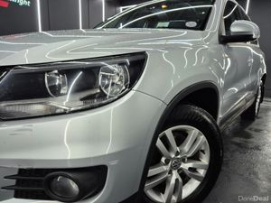 Volkswagen Tiguan 2012 - Image 2