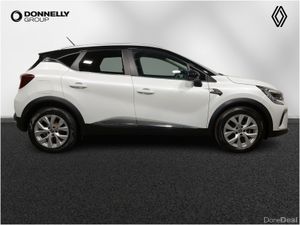 Renault Captur Diesel Hatchback Iconic - Image 4