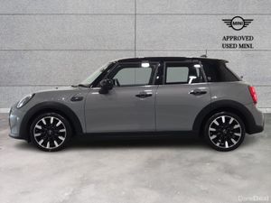 Mini Cooper 5-Door Cooper Exclusive - Image 4