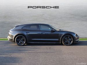 Porsche Taycan 4 Cross Turismo - Image 4