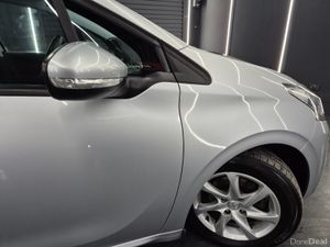 Peugeot 208 2016 - Image 4