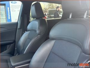 MG MG4 TOP SPEC LONG RANGE EXCLUSIVE - Image 4