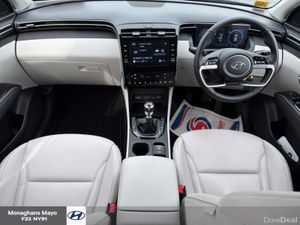 Hyundai Tucson EXECUTIVE 1.6 DIESEL 5DR - Image 2