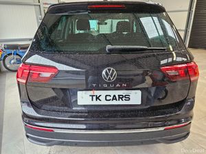 21 VOLKSWAGEN TIGIAN COMFORTLINE - Image 4