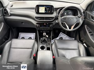 Hyundai Tucson PREMIUM 1.6 DIESEL 5DR 'HIGH SPEC' - Image 2