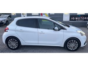 Peugeot 208 1.2 Automatic Low Mileage (8577) - Image 4